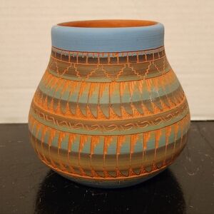 Vintage Carved Navajo Small Pottery Vase - signed C.SMITH 402435